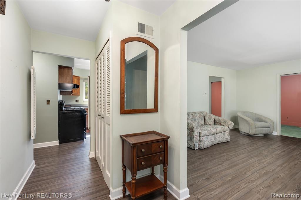 5140 Babbit Drive, Troy, MI 48085 — Photo 5
