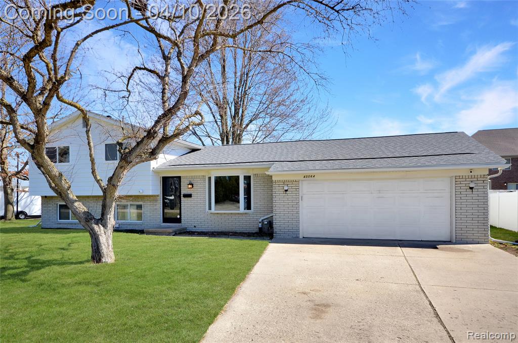 45064 Hecker Drive, Utica, MI 48317 — Photo 2
