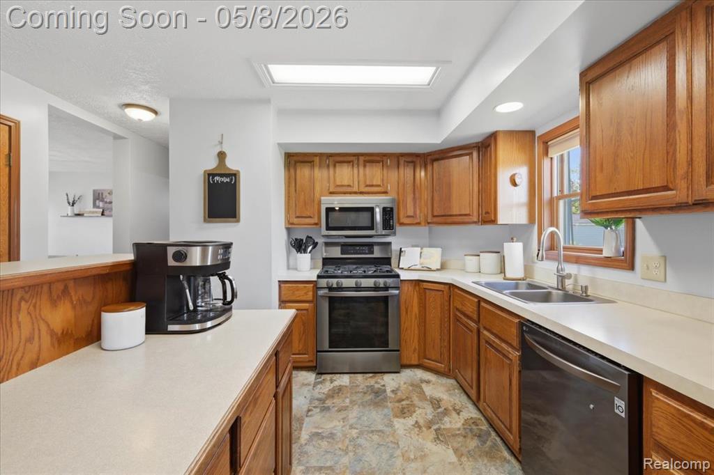 9514 Aspen View Drive, Grand Blanc, MI 48439 — Photo 17