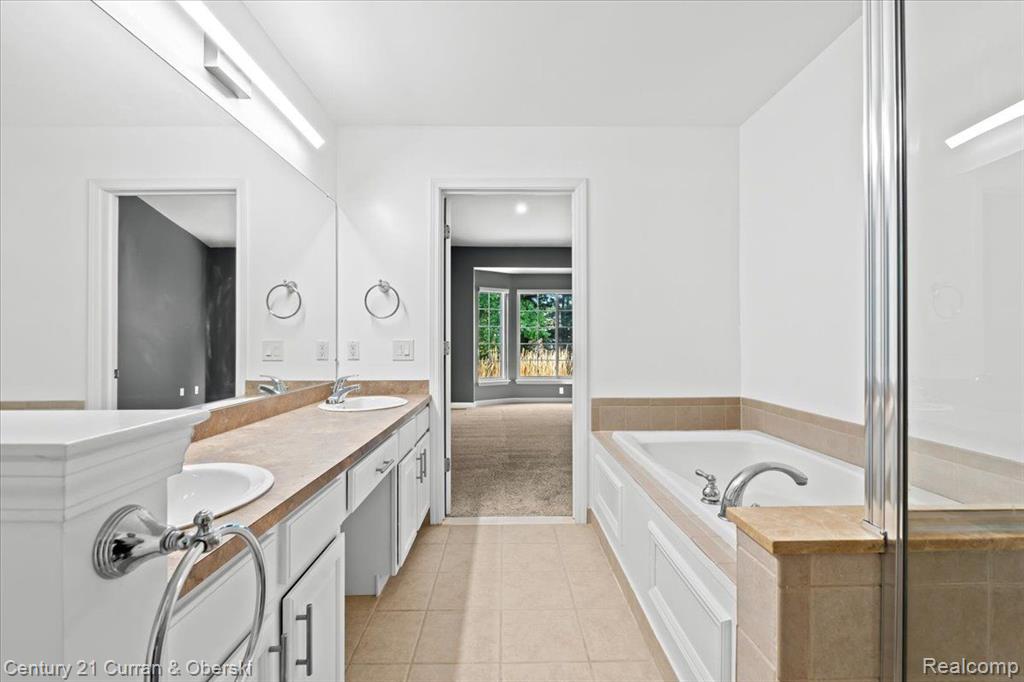 44679 HEATHER Lane, Canton, MI 48187 — Photo 17