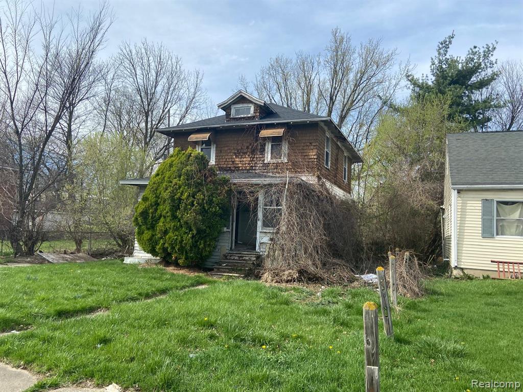 13832 PINEWOOD Street, Detroit, MI, 48205