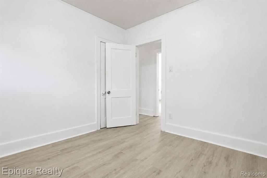5045 Fairview Street, Detroit, MI 48213 — Photo 24