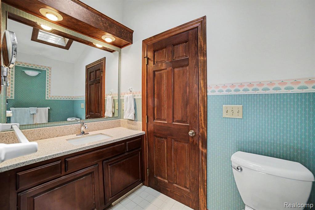 4345 N Michigan Avenue, Saginaw, MI 48604 — Photo 19