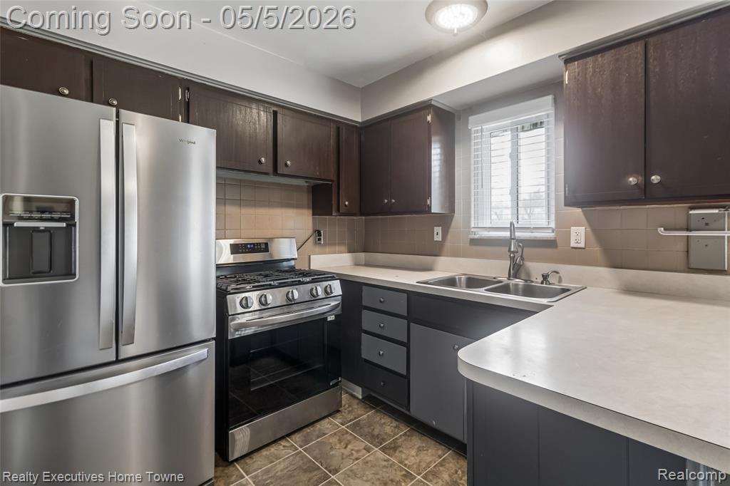 20790 Shoreview Street, Clinton Twp, MI 48035 — Photo 11