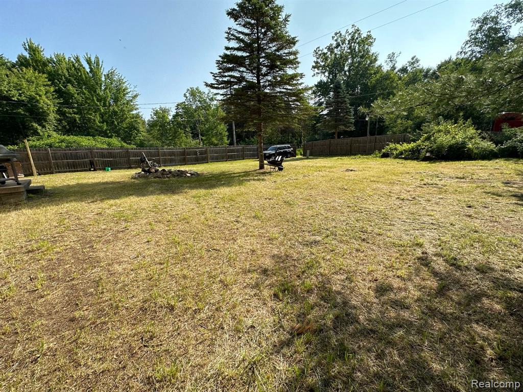 13310 BUECHE Road, Montrose, MI 48457 — Photo 4