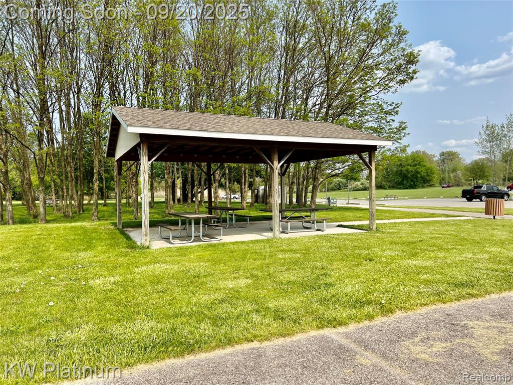 3551 STRAWBERRY Lane, Port Huron, MI 48060 — Photo 31