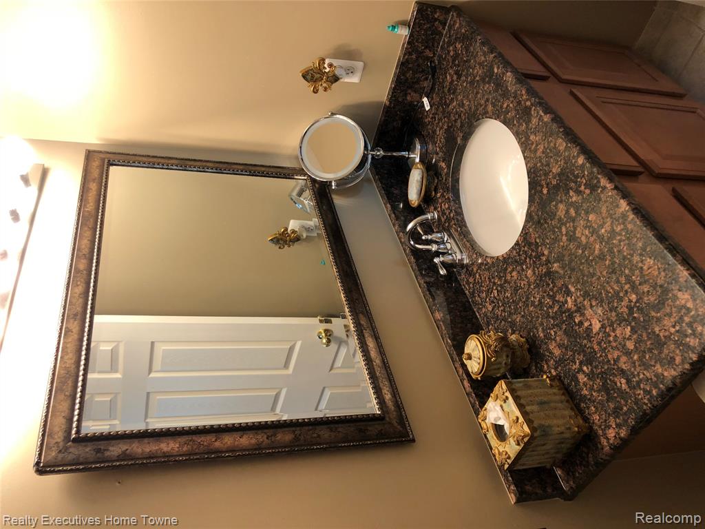838 Red Run Drive, Troy, MI 48085 — Photo 22