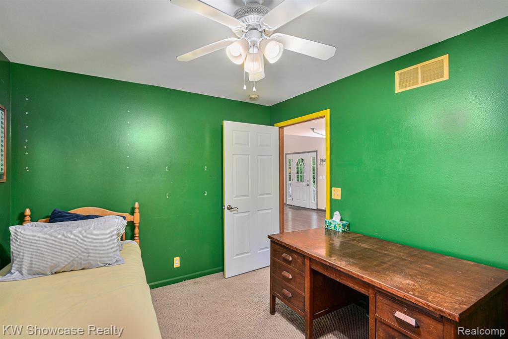 730 Fairview, White Lake, MI 48383 — Photo 12