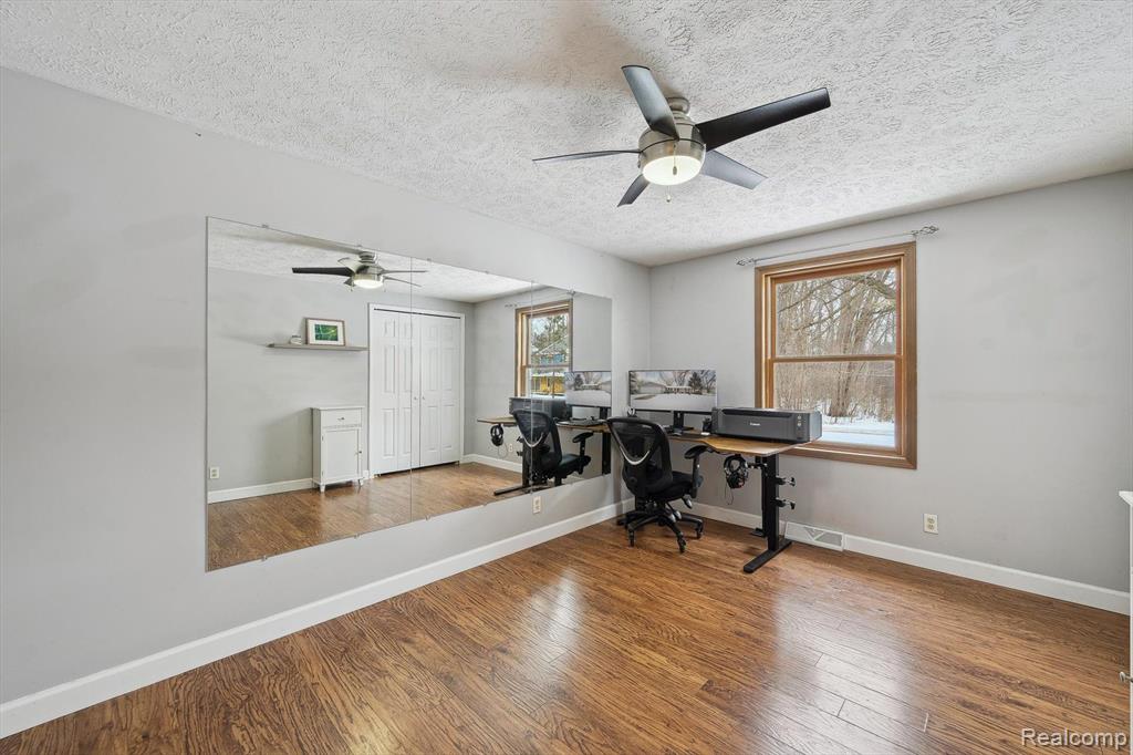 248 Beachway Street, Whitmore Lake, MI 48189 — Photo 24