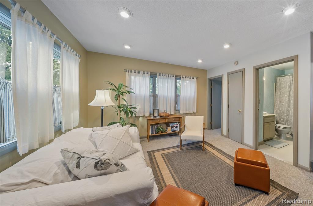 30500 Bayview Drive, Gibraltar, MI — Photo 17