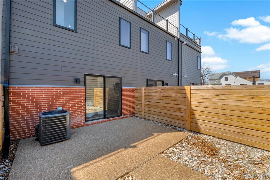 5232 Avery Street, 3, Detroit, MI 48208 — Photo 31