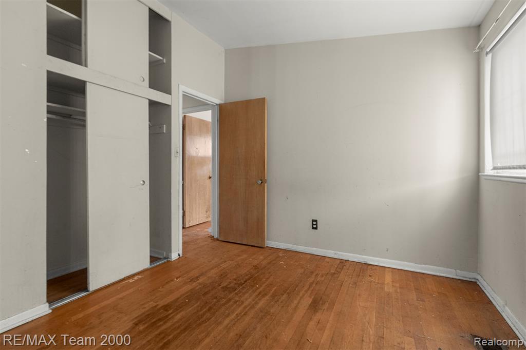 15211 Joan Street, Oak Park, MI 48237 — Photo 18