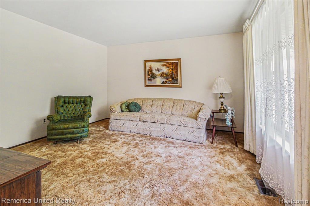 9135 Manton Avenue, Plymouth, MI 48170 — Photo 5