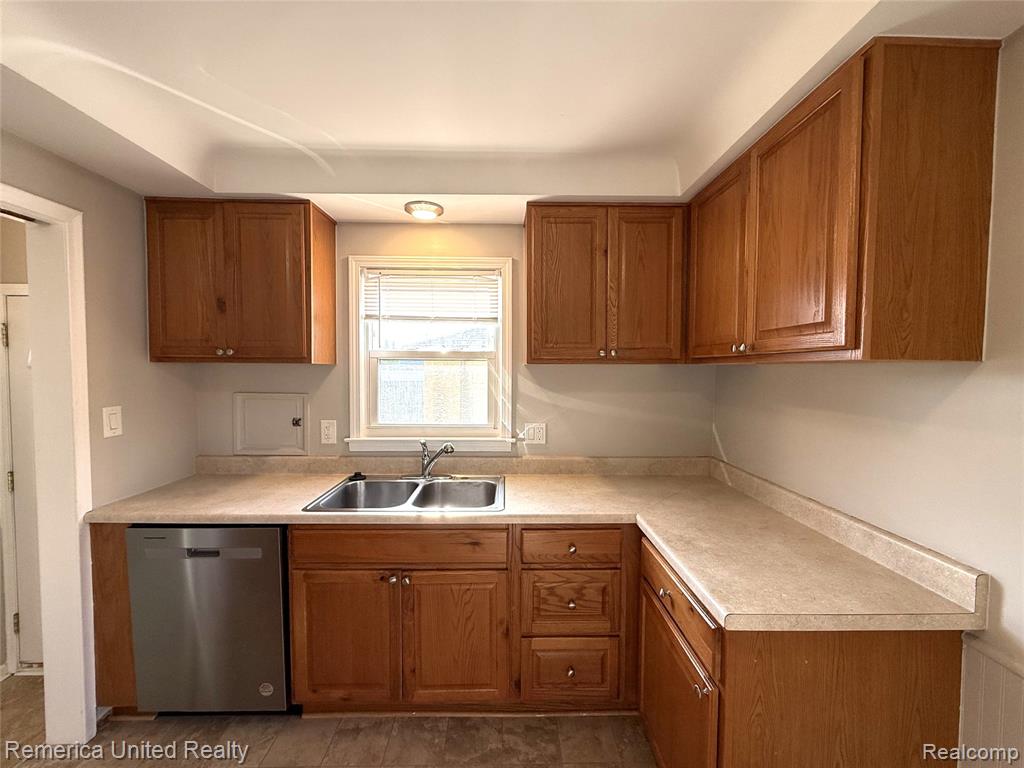 6450 Golfview Street, Garden City, MI — Photo 10