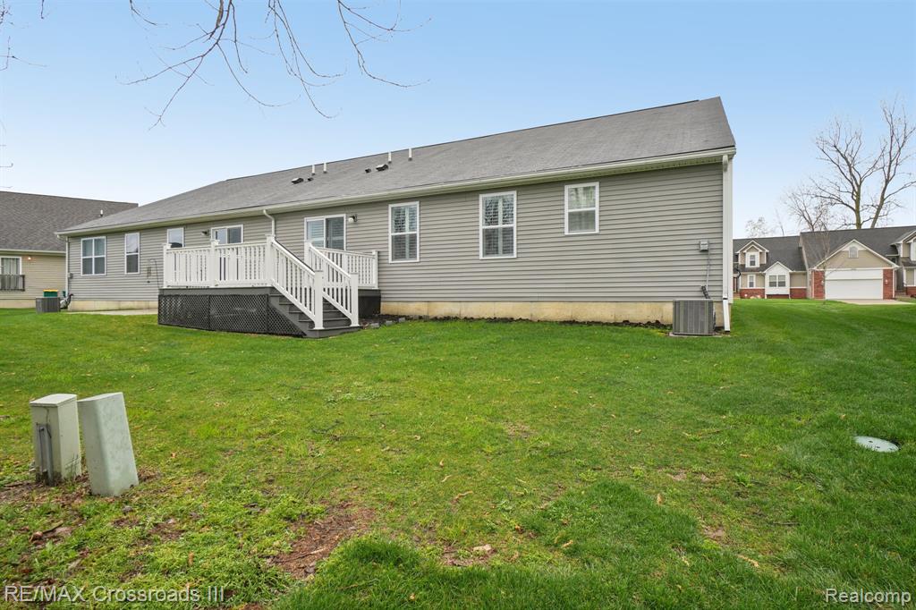 10324 Swan Lake Circle, Ypsilanti, MI 48197 — Photo 28
