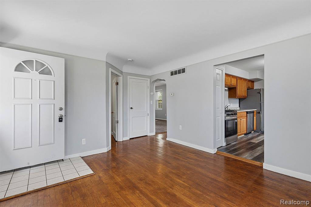 5852 Beech Daly Road, Taylor, MI 48180 — Photo 4