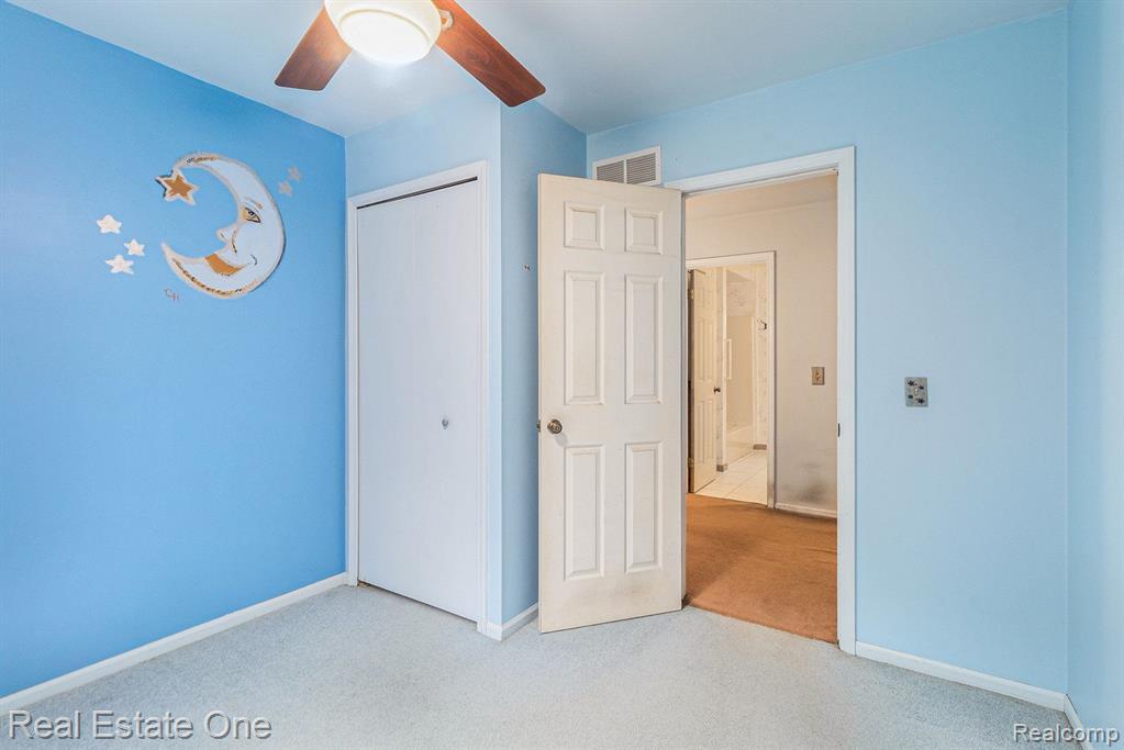 8830 SKYLANE Drive, Brighton, MI 48114 — Photo 21