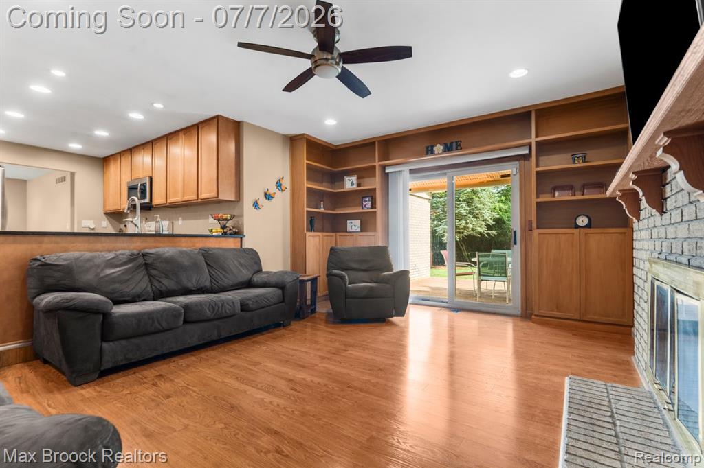 45361 Indian Creek Drive, Canton, MI 48187 — Photo 6