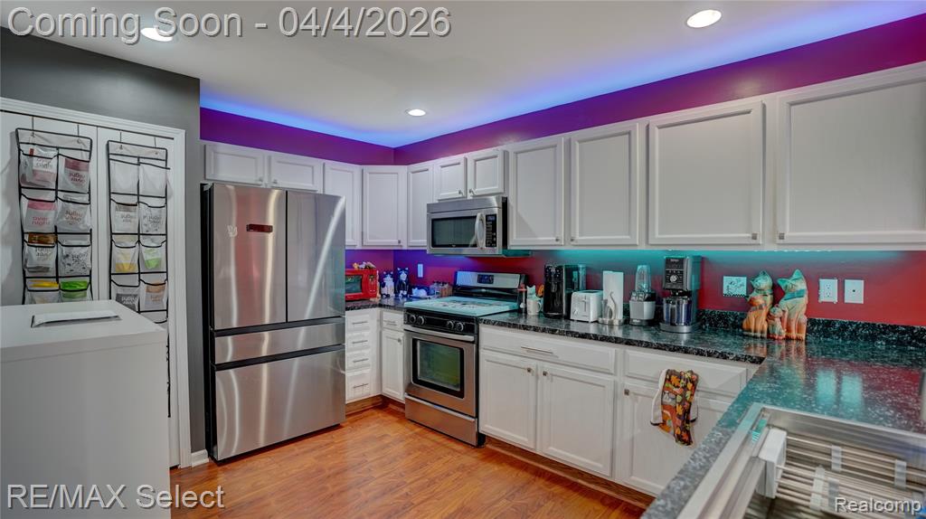 24004 Wilson Street, Grand Blanc, MI 48439 — Photo 15