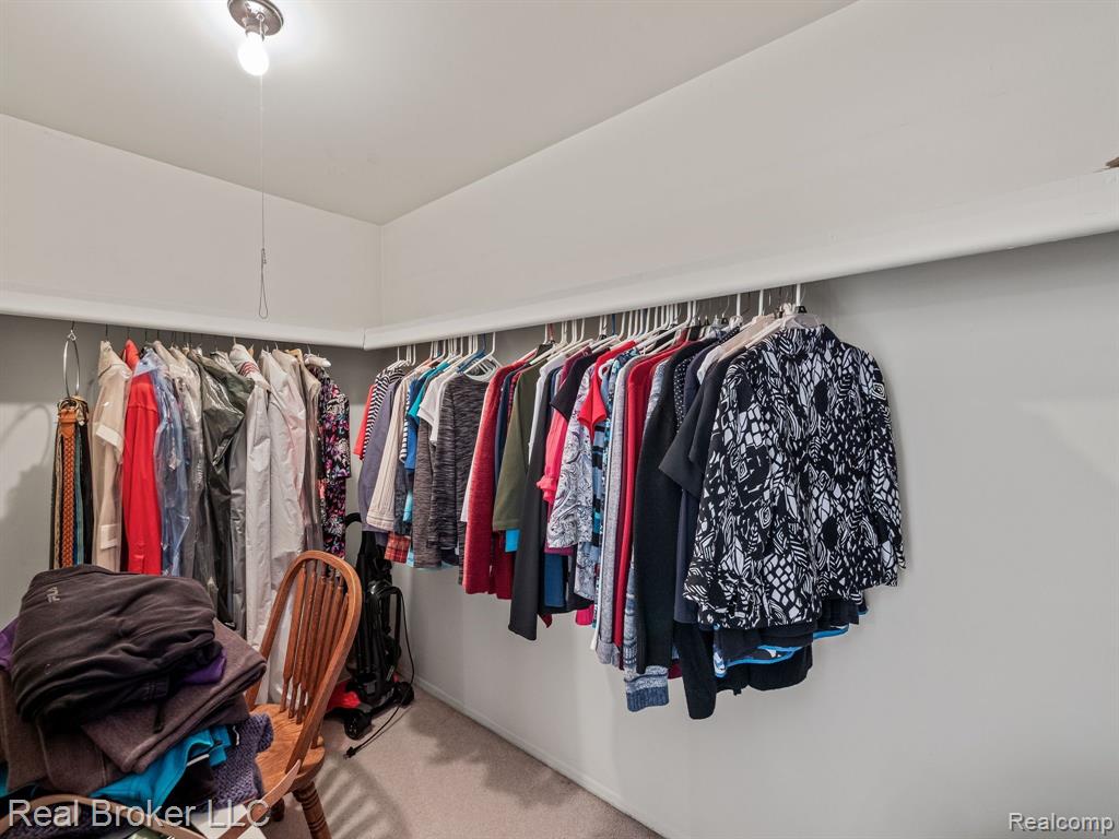 729 CAPE COD, South Lyon, MI 48178 — Photo 17