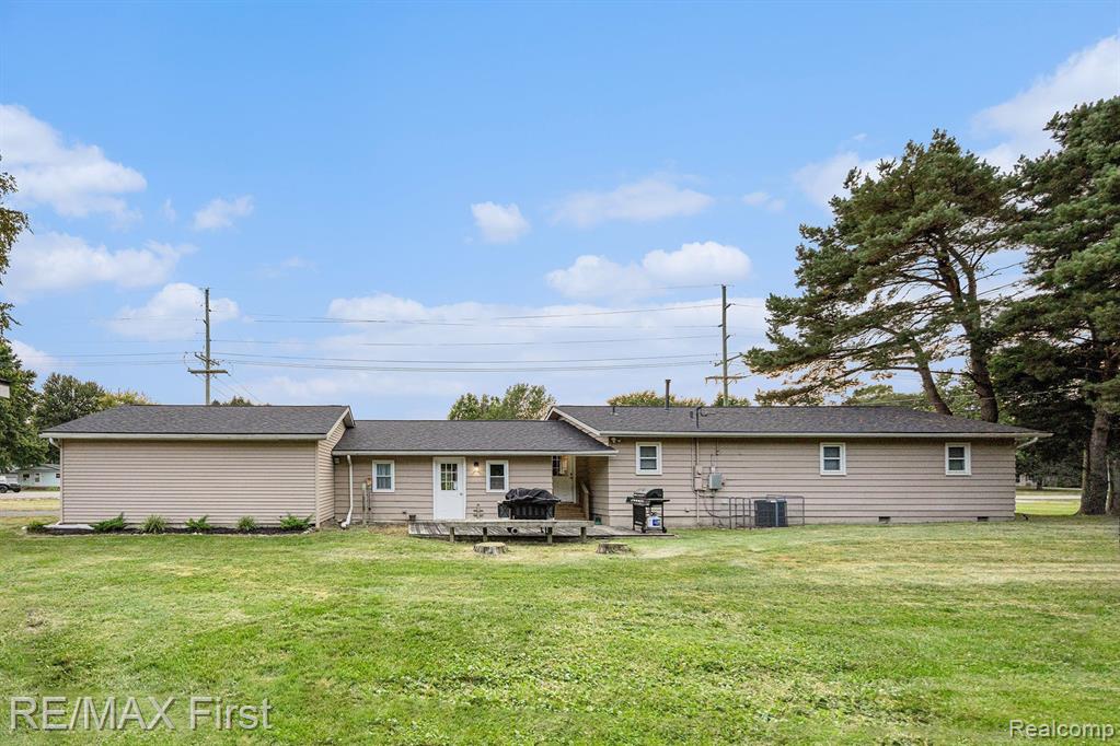 4010 PARKER Road, Fort Gratiot, MI 48059 — Photo 40