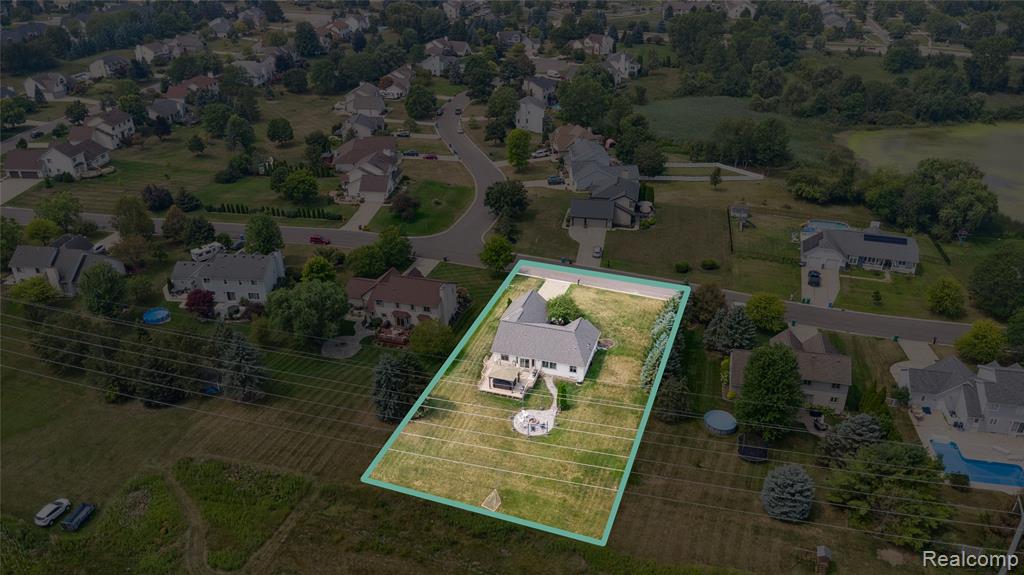 493 Cloverview Lane, Howell, MI 48843 — Photo 63