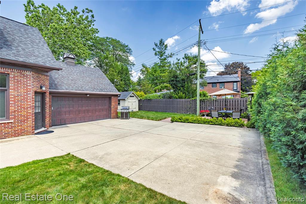 8124 Huntington Road, Huntington Woods, MI — Photo 47