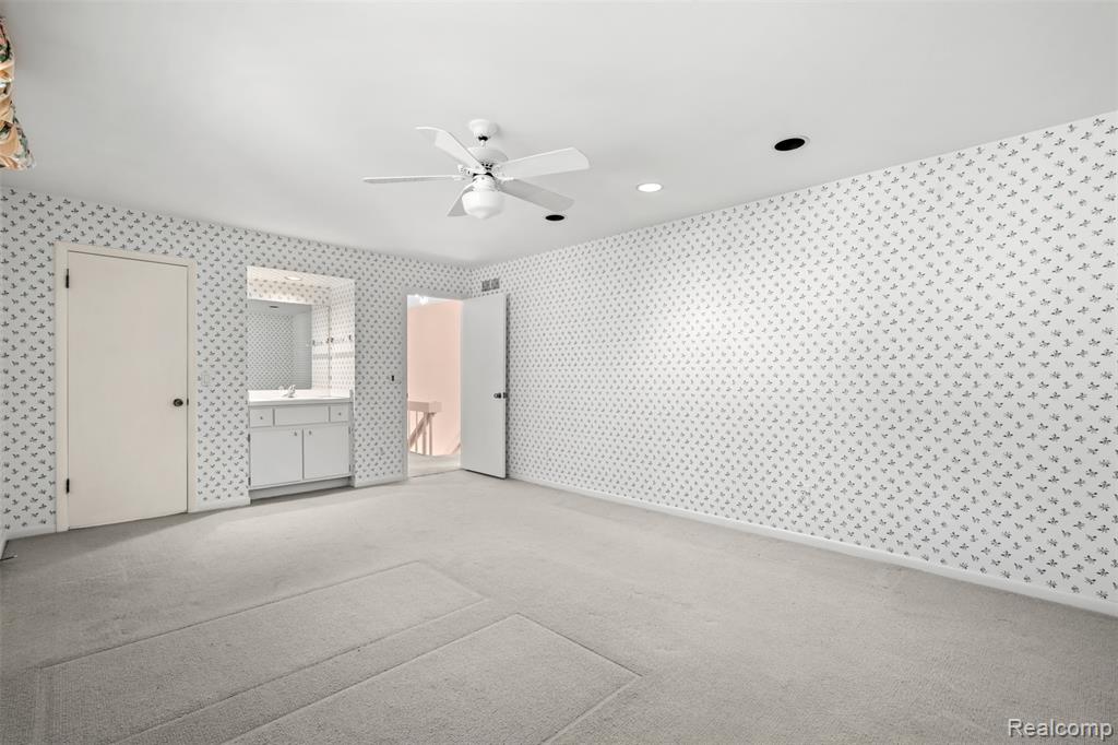 4724 Tara Court, West Bloomfield, MI 48323 — Photo 29