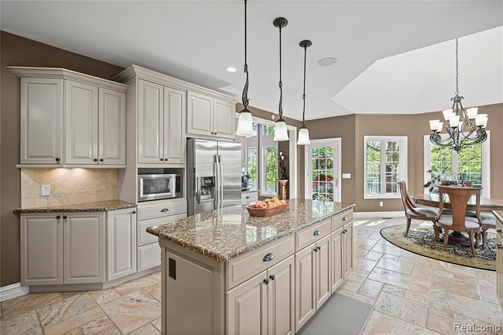 3074 POND Road, Leonard, MI 48367 — Photo 10