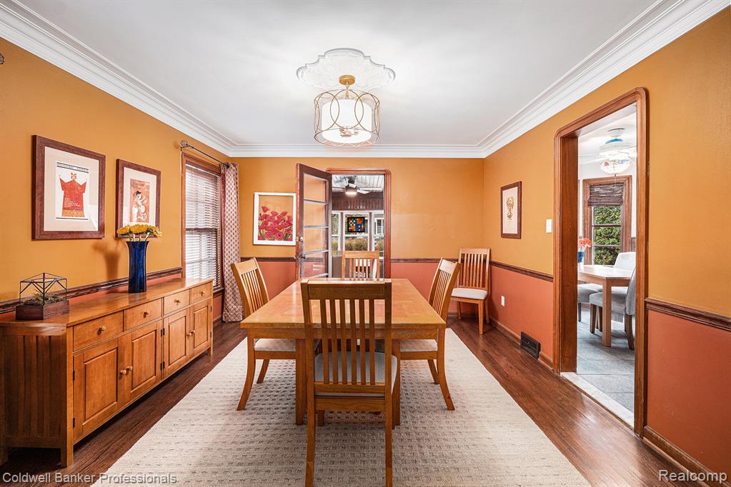 1358 Harvard Road, Grosse Pointe Park, MI 48230 — Photo 11