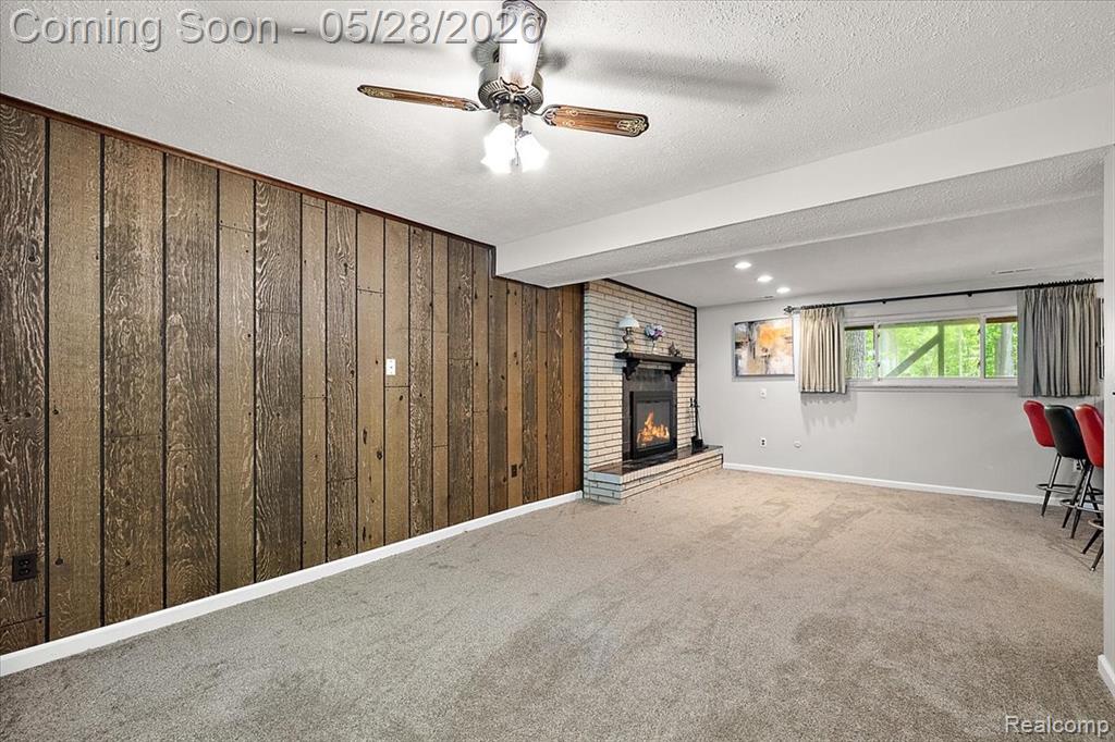 25136 Westmoreland Drive, Farmington, MI 48336 — Photo 41
