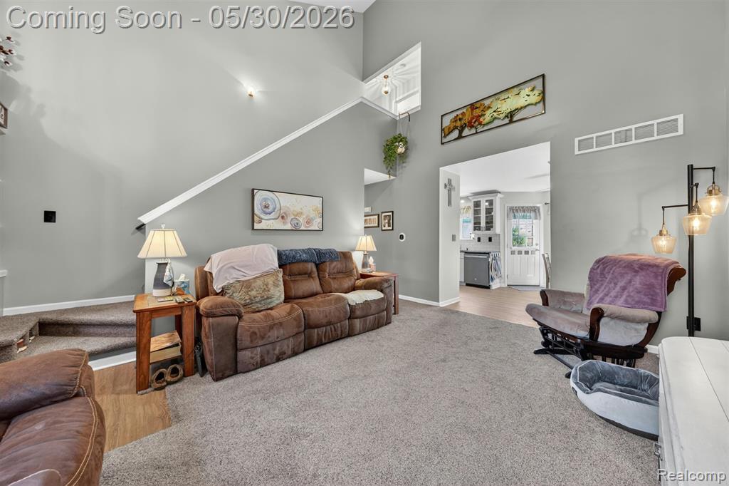 18364 Beechwood Street, Roseville, MI 48066 — Photo 8