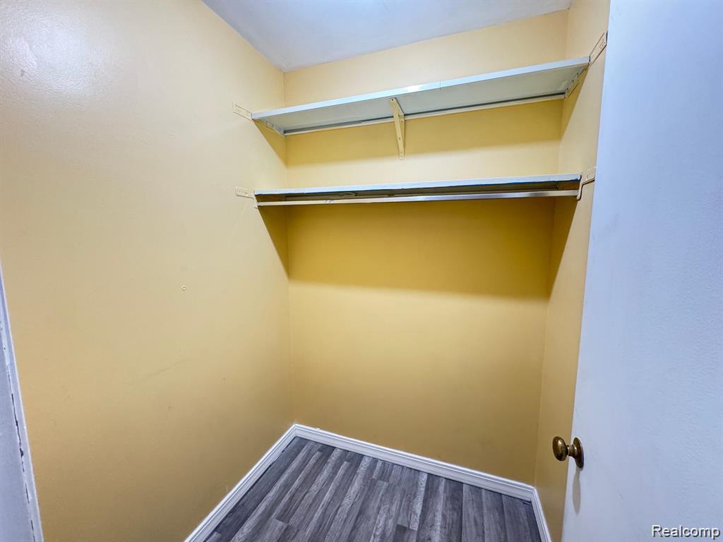 16880 Edloytom Way, Clinton Twp, MI 48038 — Photo 12