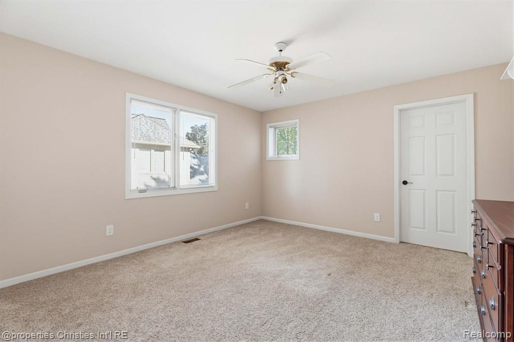 14281 Bournemuth Drive, Utica, MI 48315 — Photo 59