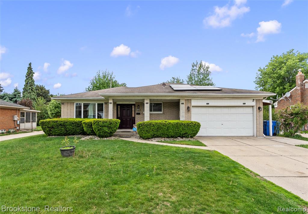 6921 Robindale Avenue, Dearborn Heights, MI 48127 — Photo 2