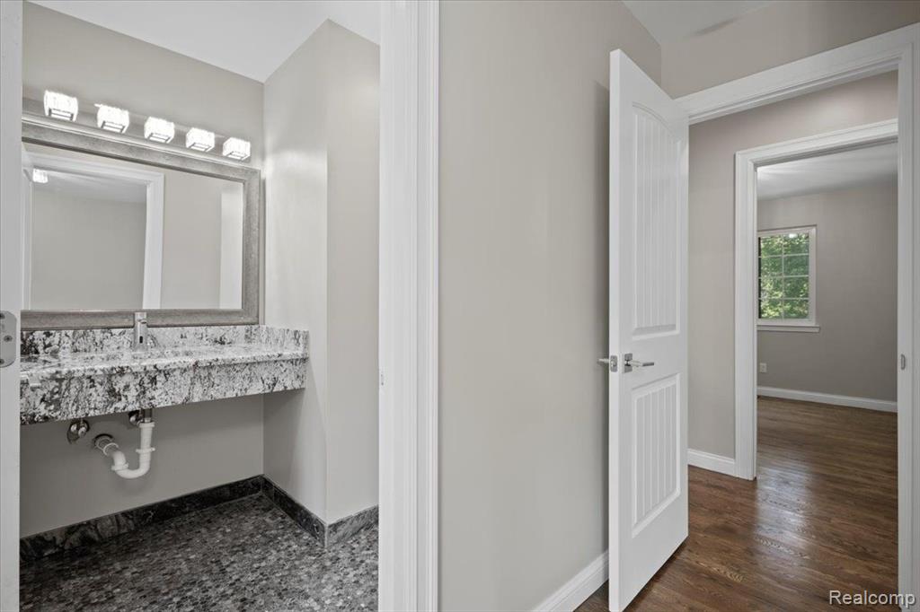 4525 CLINTONVILLE Road, Clarkston, MI — Photo 34