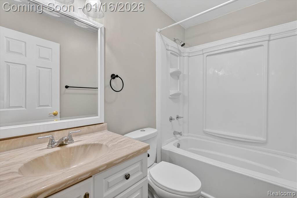 10086 Oakhill Road, Holly, MI 48442 — Photo 31