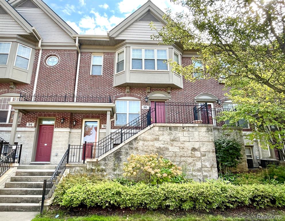 90 ADELAIDE Street, Detroit, MI 48201 — front exterior