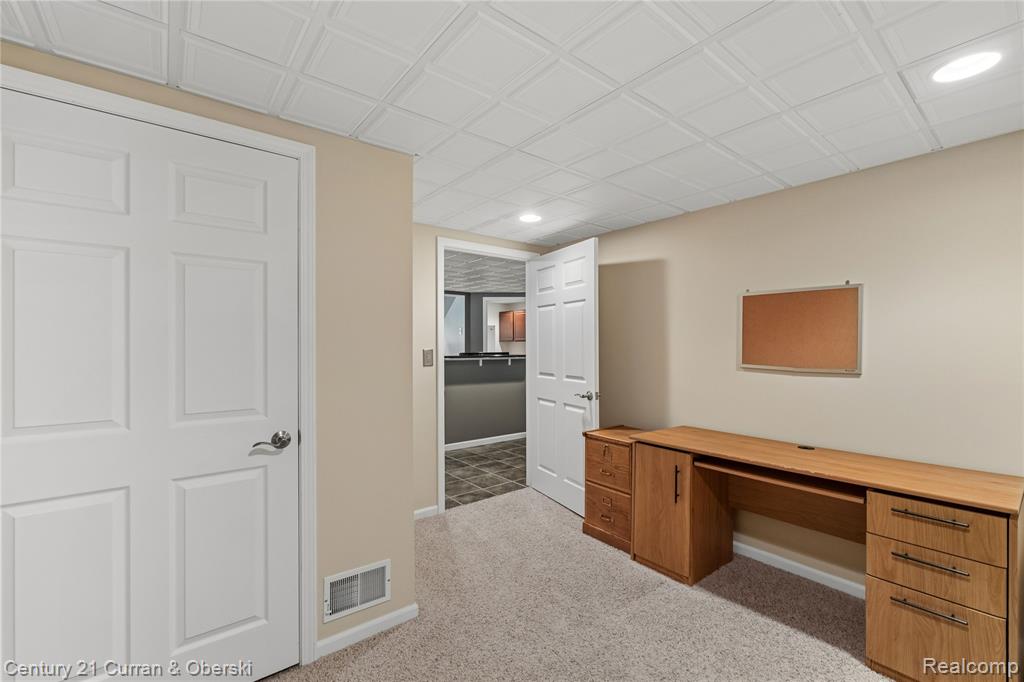 49468 N Glacier, Northville, MI 48168 — Photo 37