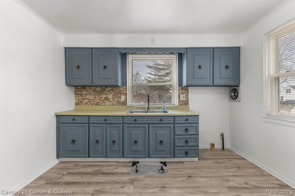 7157 CHEROKEE Street, Taylor, MI 48180 — Photo 11