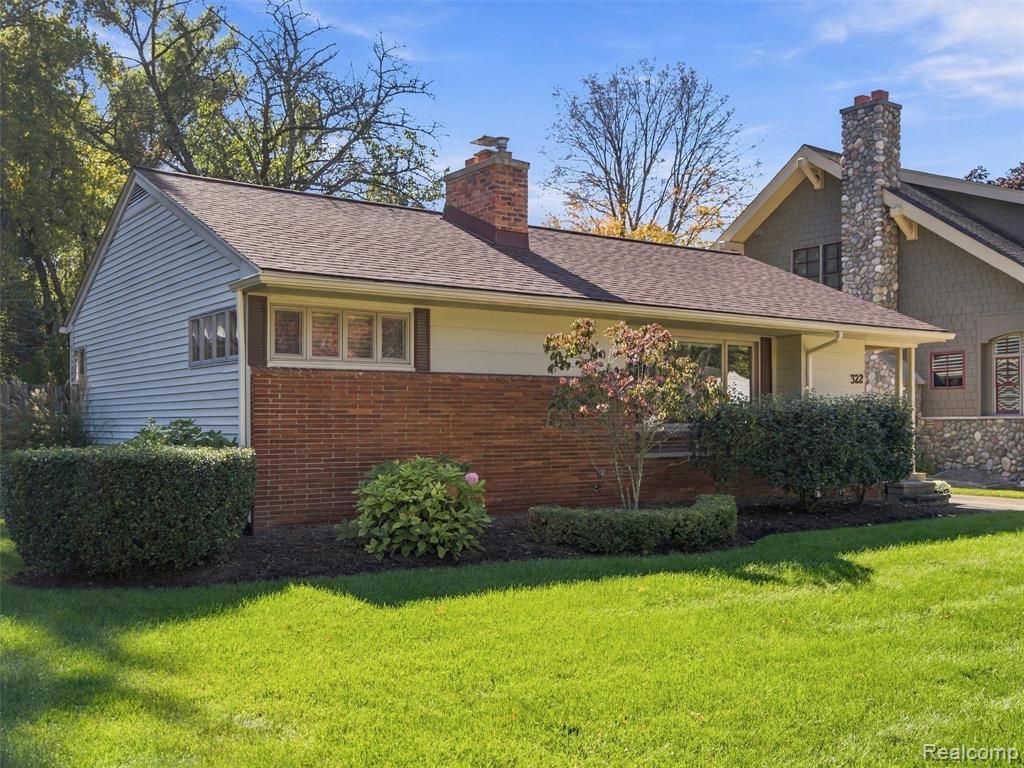 322 Maywood Avenue - Photo 3