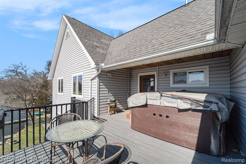 6512 BUCKSHORE Drive, Whitmore Lake, MI 48189 — Photo 37