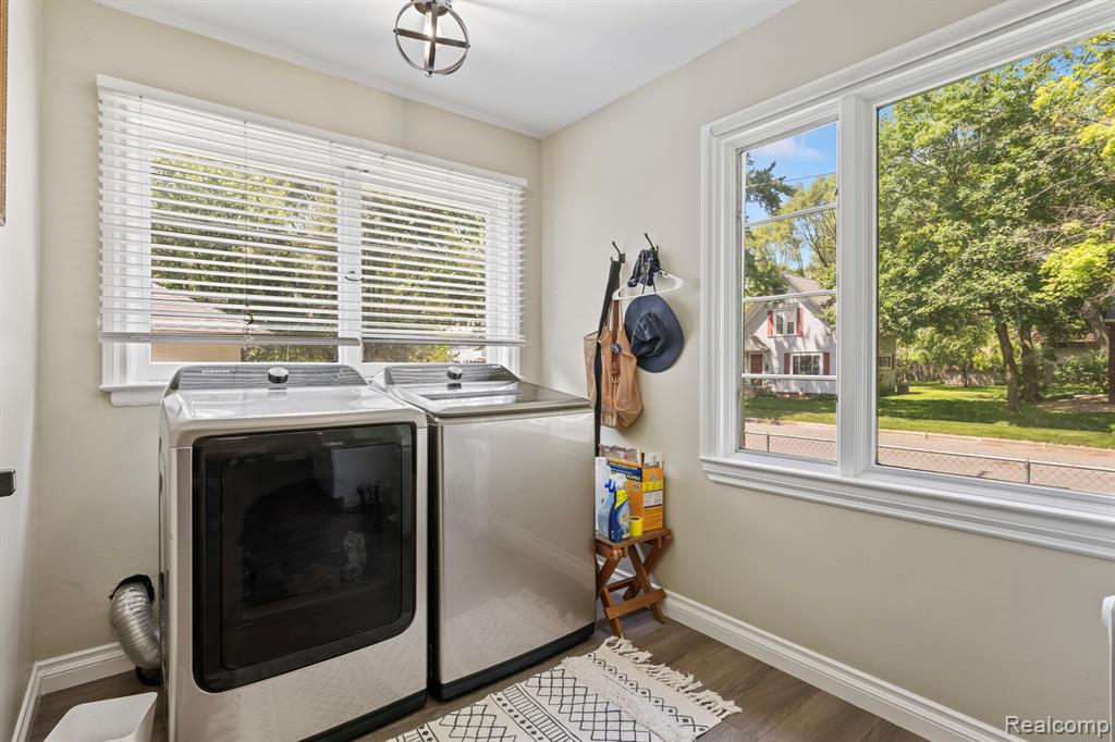 819 N Ball Street, Owosso, MI 48867 — Photo 19