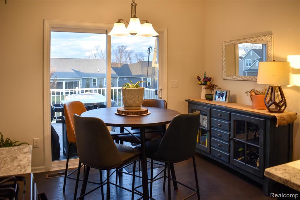 8211 Carston Lane, Brighton, MI 48116 — Photo 9