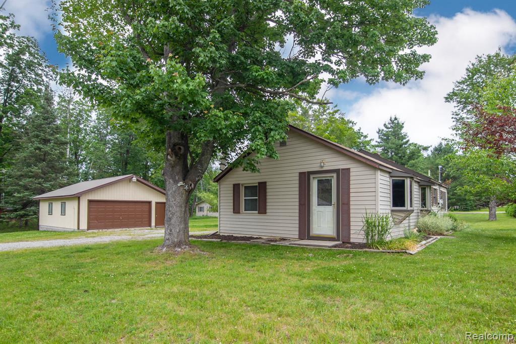 2433 E Fox Road, Lincoln, MI 48742 — Photo 24