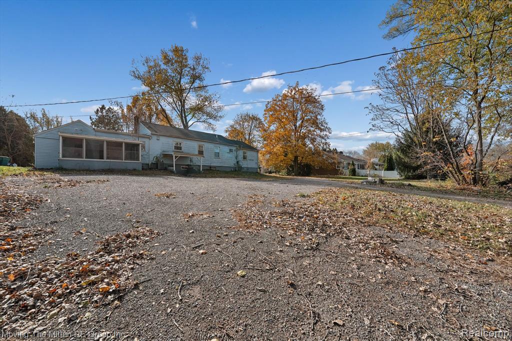41190 Savage Road, Van Buren, MI 48111 — Photo 32