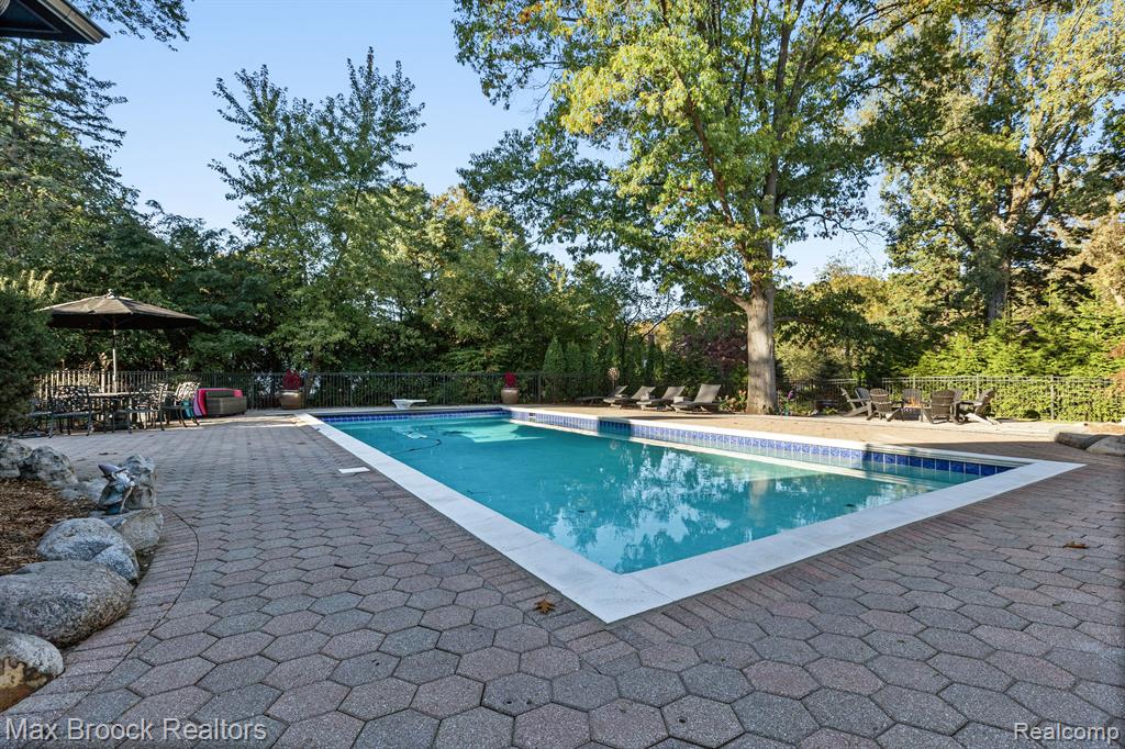 4165 NEARBROOK Road, Bloomfield Hills, MI 48302 — Photo 39