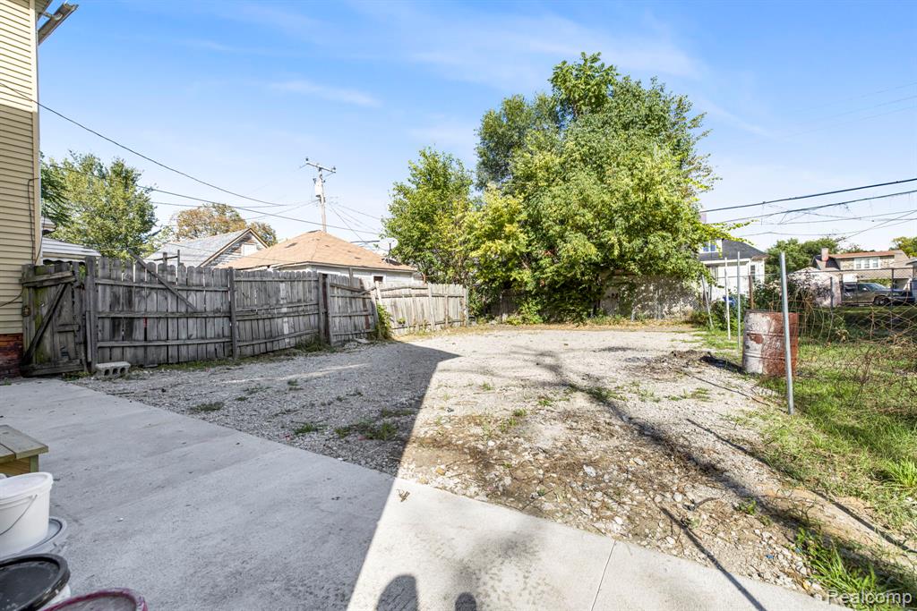 5228 Elmer Street, Detroit, MI 48210 — Photo 9