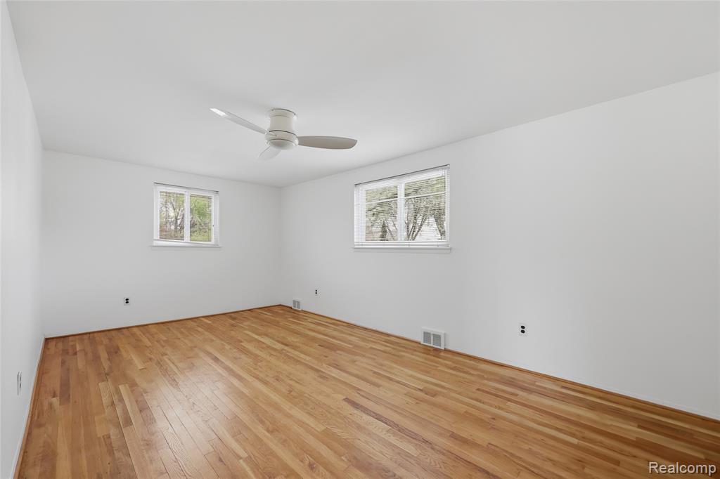 2229 Hillcrescent Drive, Troy, MI 48085 — Photo 20