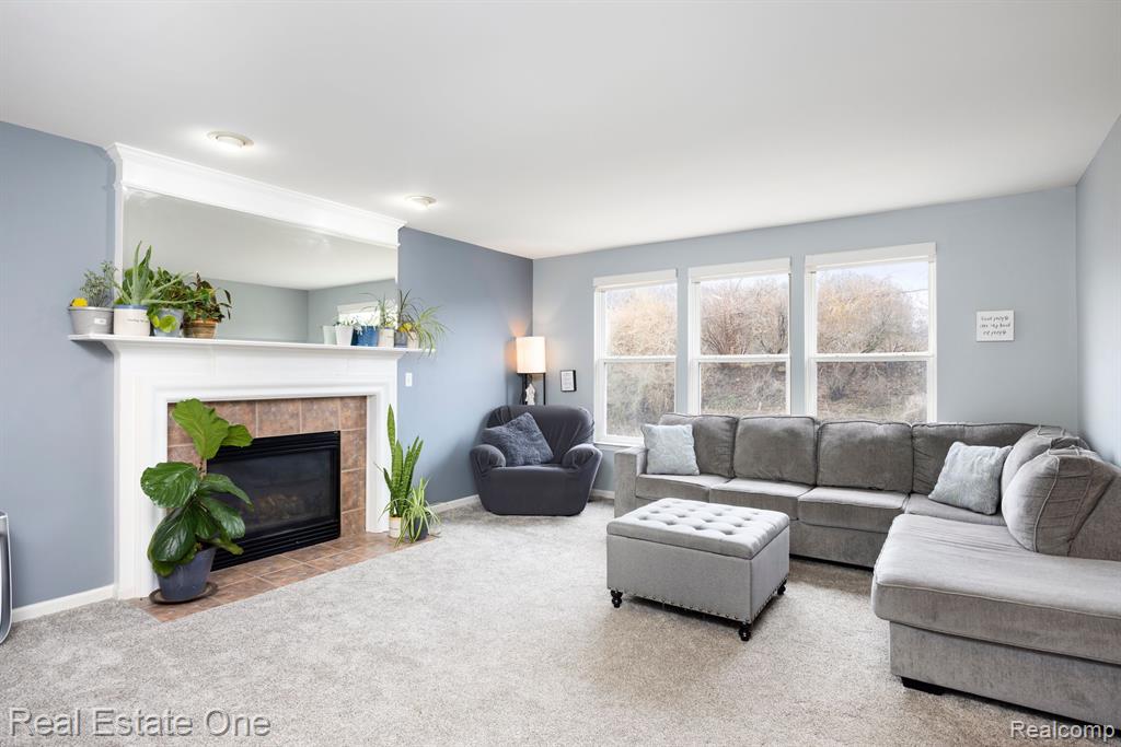 7737 TURRILLIUM Lane, Waterford, MI 48327 — Photo 10